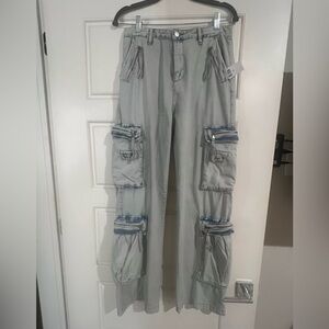 Light blue Blank NYC Jeans. Cargo with functional pockets.